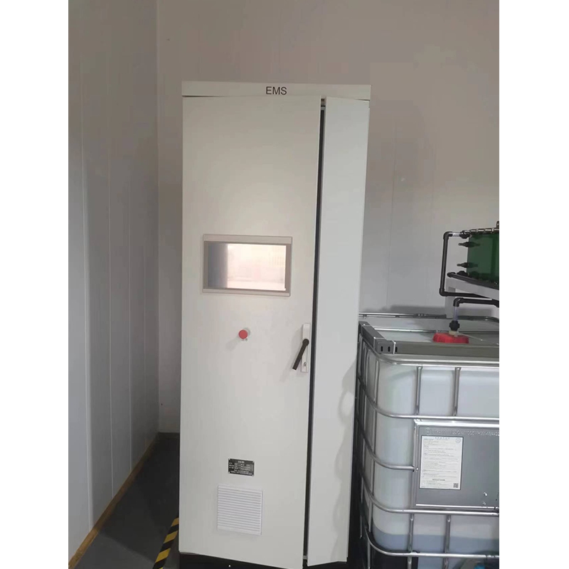 System reaktora wanadu 50 kW/200 kWh